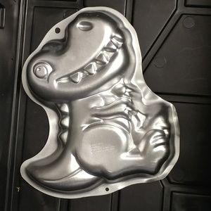 Wilton Dinosaur Birthday Cake Pan 2105-1022 Baking Bakeware 2008 Kids